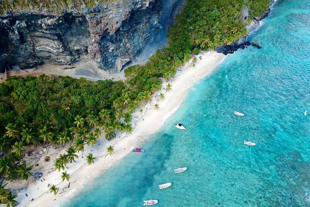 Tour en bateau a la Plage Fronton a Samana